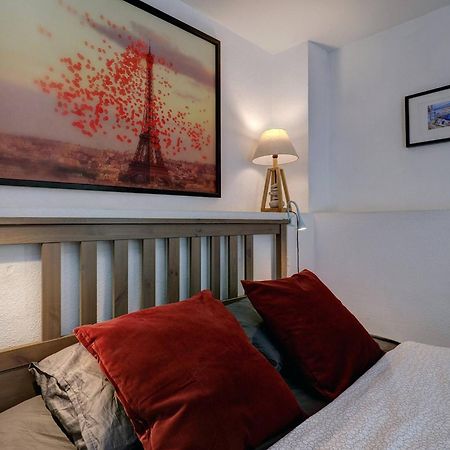 082 - Stunning Sea Views Beachfront Apartment Benalmadena Bagian luar foto