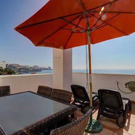 082 - Stunning Sea Views Beachfront Apartment Benalmadena Bagian luar foto