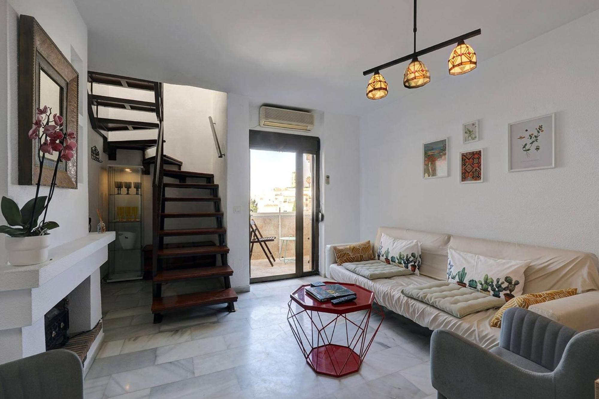 082 - Stunning Sea Views Beachfront Apartment Benalmadena Bagian luar foto