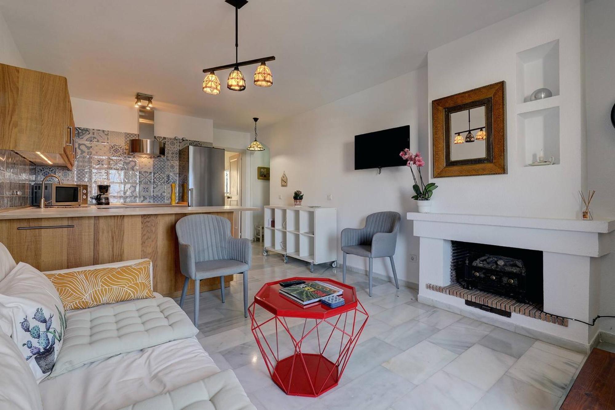 082 - Stunning Sea Views Beachfront Apartment Benalmadena Bagian luar foto